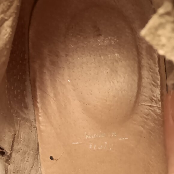 Bata women's tan beige leather laser cut out double zipper ankle boots sz 6.5 US - Picture 11 of 13